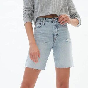Aeropostale 90's High Rise Denim Cut Off Shorts Light Wash Distressed Size 2